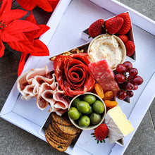 Load image into Gallery viewer, Christmas tree Charcuterie box
