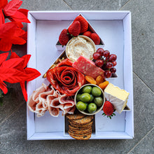 Load image into Gallery viewer, Christmas tree Charcuterie box
